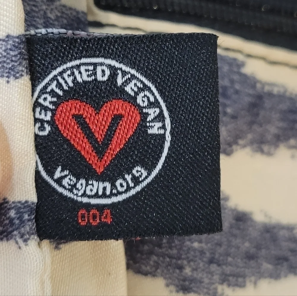 Urban Expressions Crossbody Clutch - Picture 11 of 11